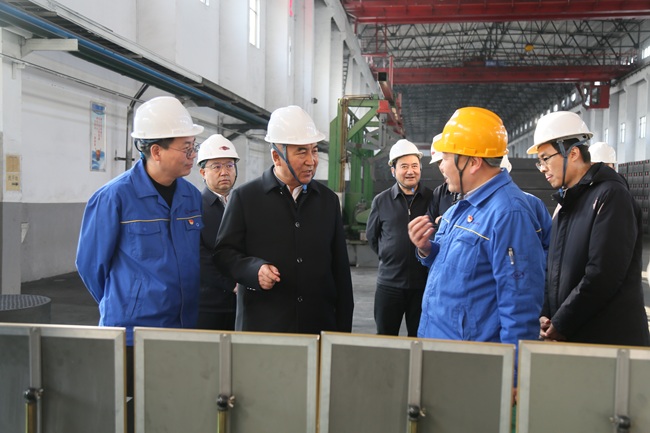 青海省委常委、海東市委書(shū)記烏拉孜別克·熱蘇力汗一行到萬(wàn)基控股集團(tuán)調(diào)研