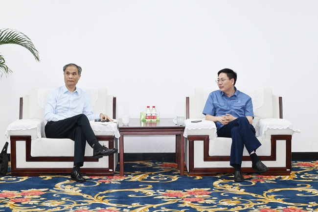 中原證券股份有限公司黨委副書記、總經(jīng)理李昭欣一行到萬基控股集團調(diào)研